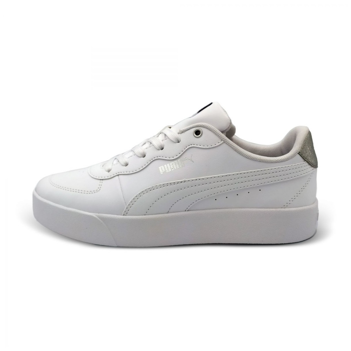 Dámské boty Puma Skye Clean Distressed Velikost bot (EU): 40